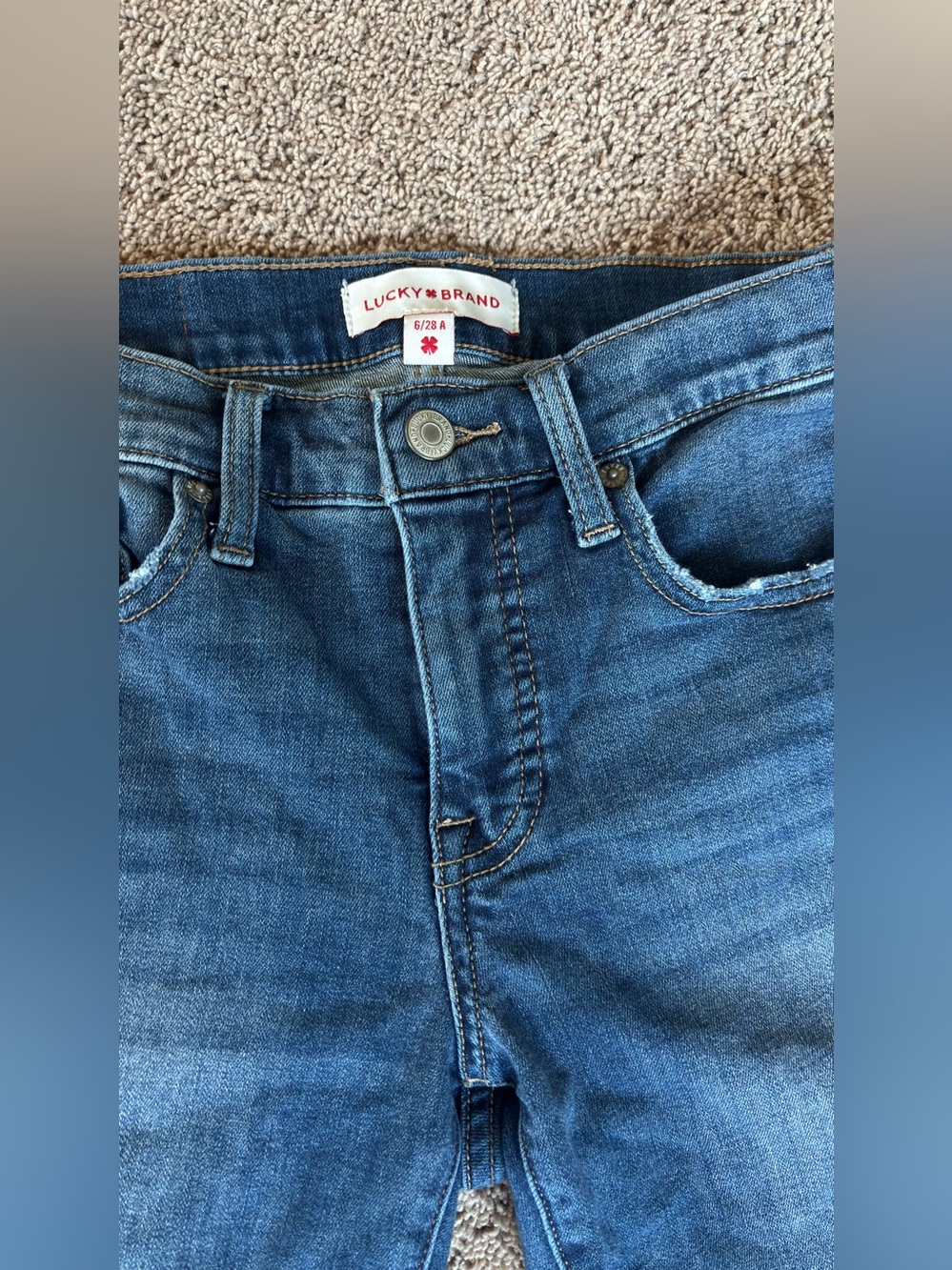 Lucky Brand Women's Slim Straight Jeans in Blue